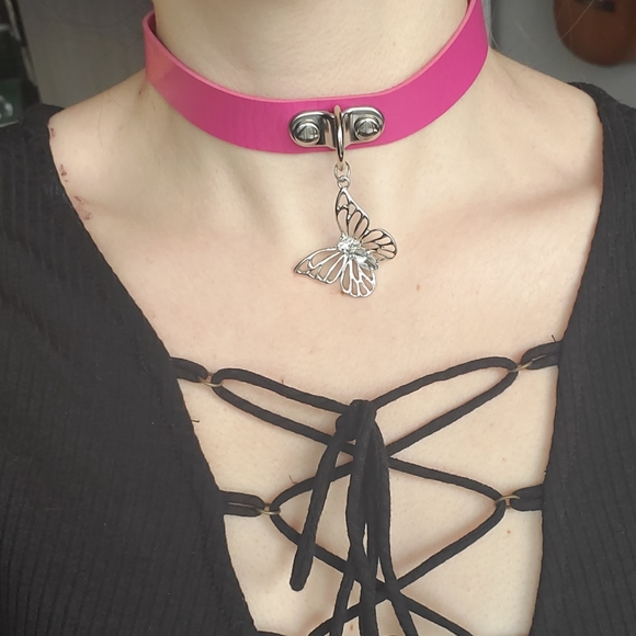 Dolls Kill Butterfly choker - Picture 1 of 5